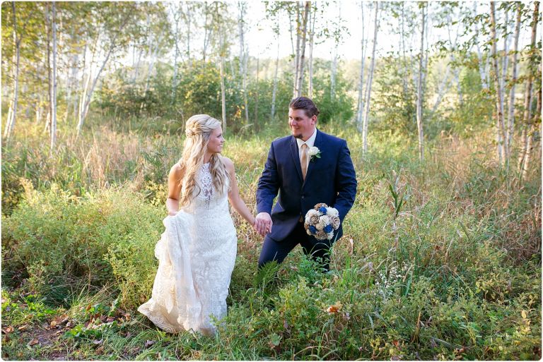 Dixons Apple Orchard Cadott, WI Leslie Larson Photography Brittni